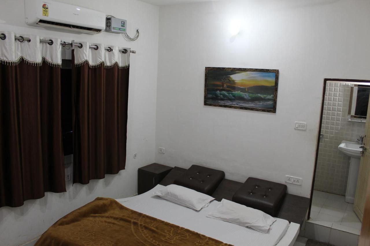 Sunset Backpackers Hostel Orchha Extérieur photo