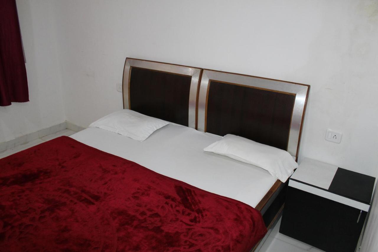 Sunset Backpackers Hostel Orchha Extérieur photo
